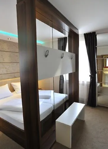 Hotel Bergischer Hof 3*