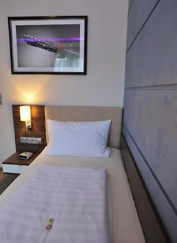 Hotel Bergischer Hof 3*